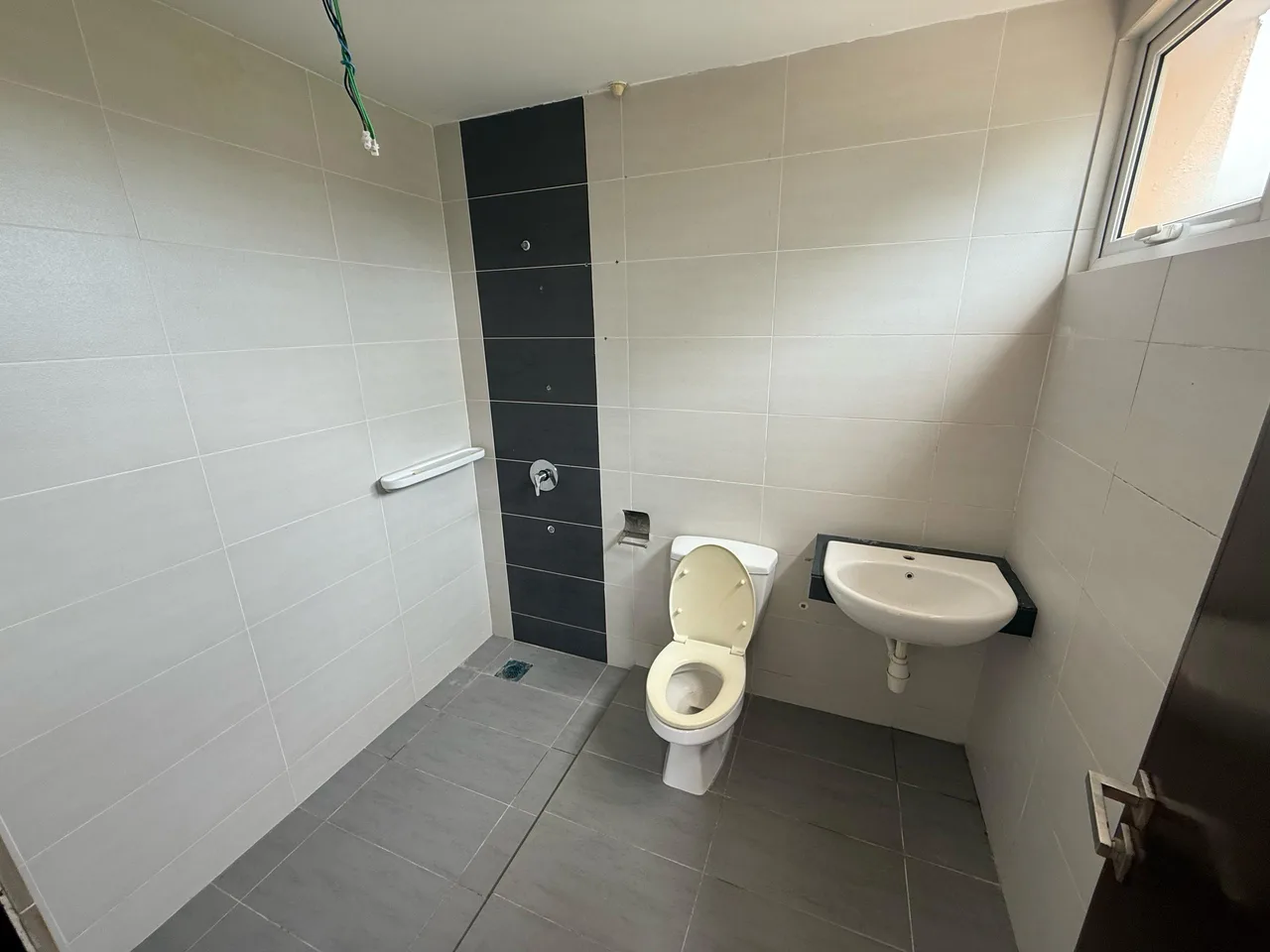 3 Storey Corner Lot Semi Detached House at Palm Residence Stapok