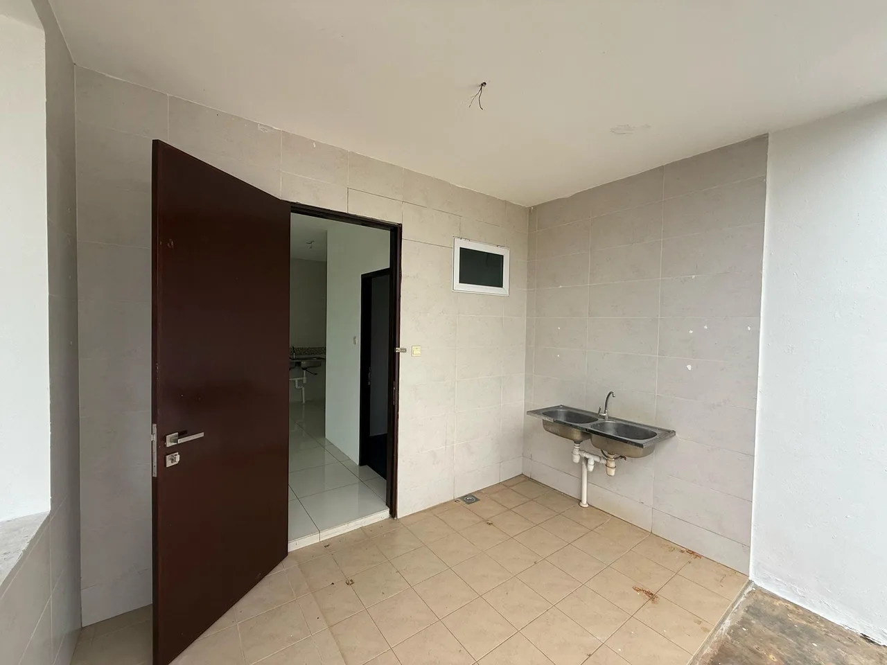 3 Storey Corner Lot Semi Detached House at Palm Residence Stapok