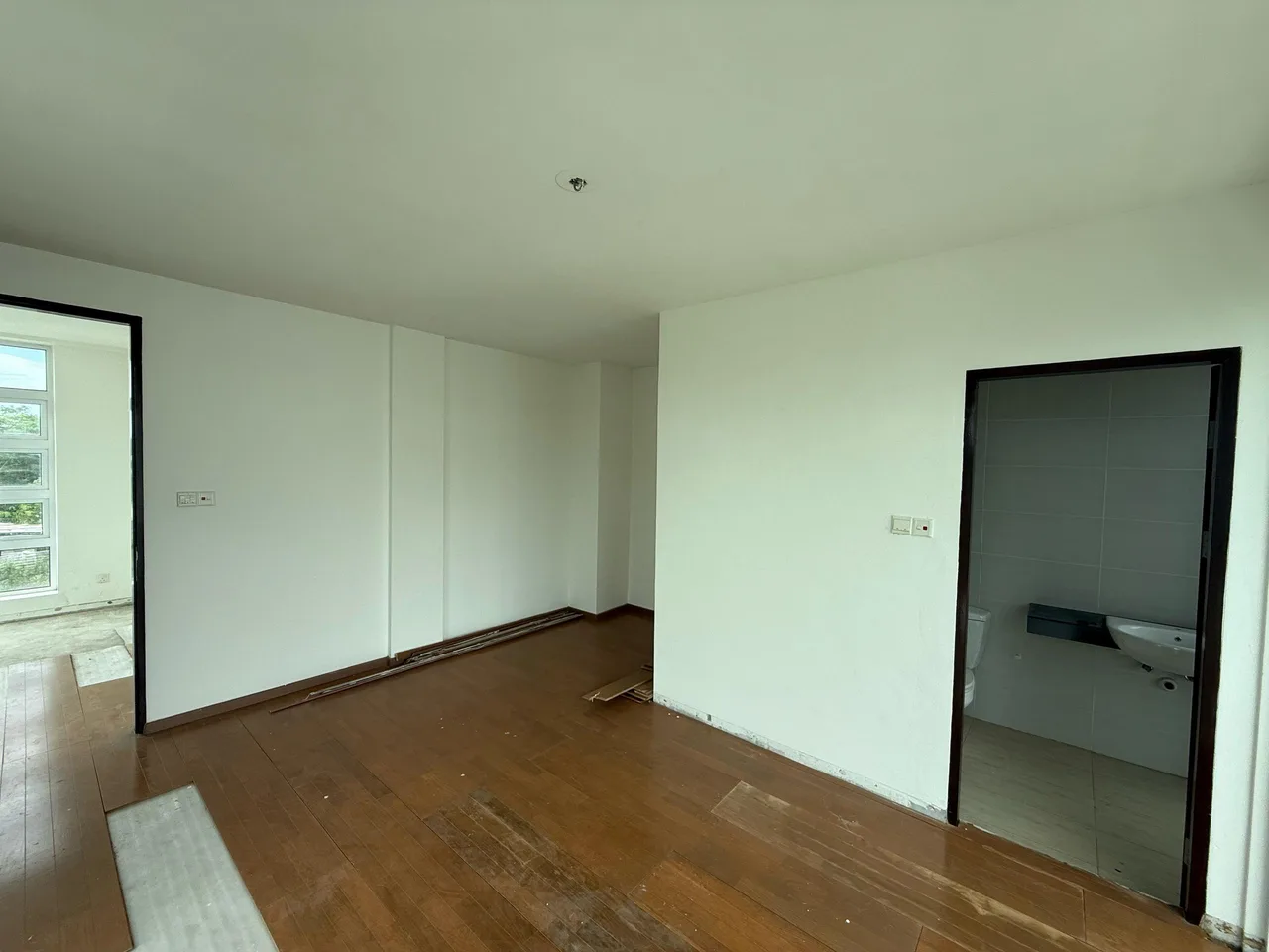 3 Storey Corner Lot Semi Detached House at Palm Residence Stapok