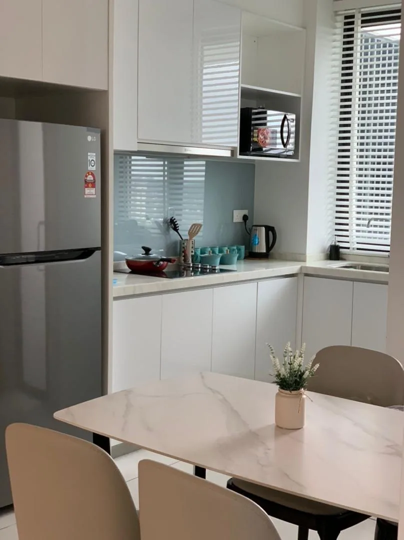 2 bedroom High Level, Royal Richmond Gold 1