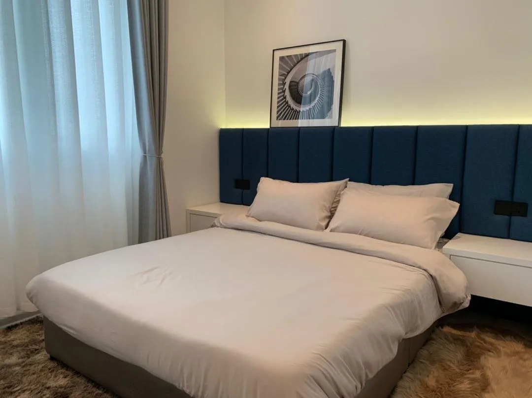 2 bedroom High Level, Royal Richmond Gold 1