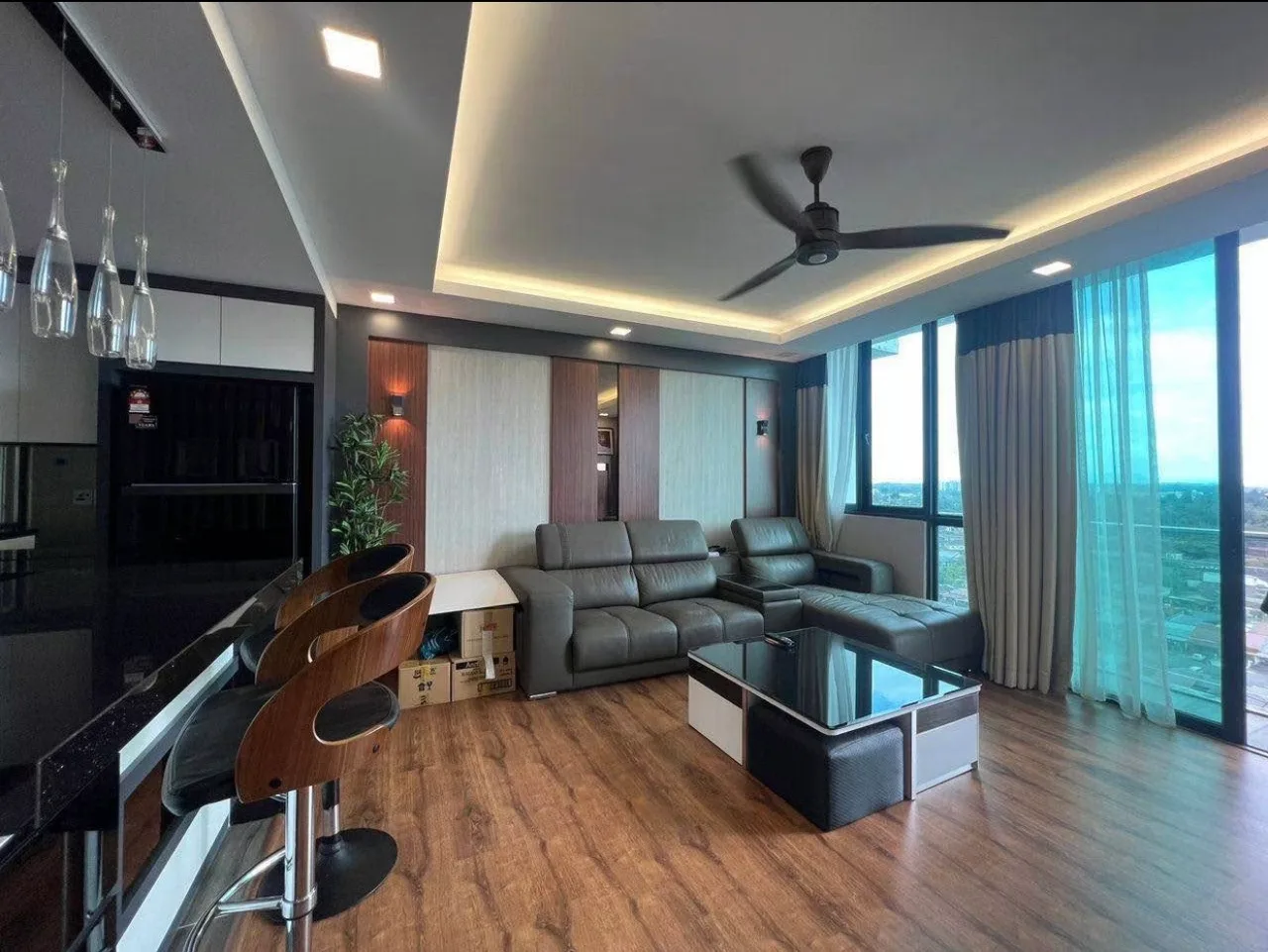 Airport View, 3 bedrooms, Level 11, Jazz 3