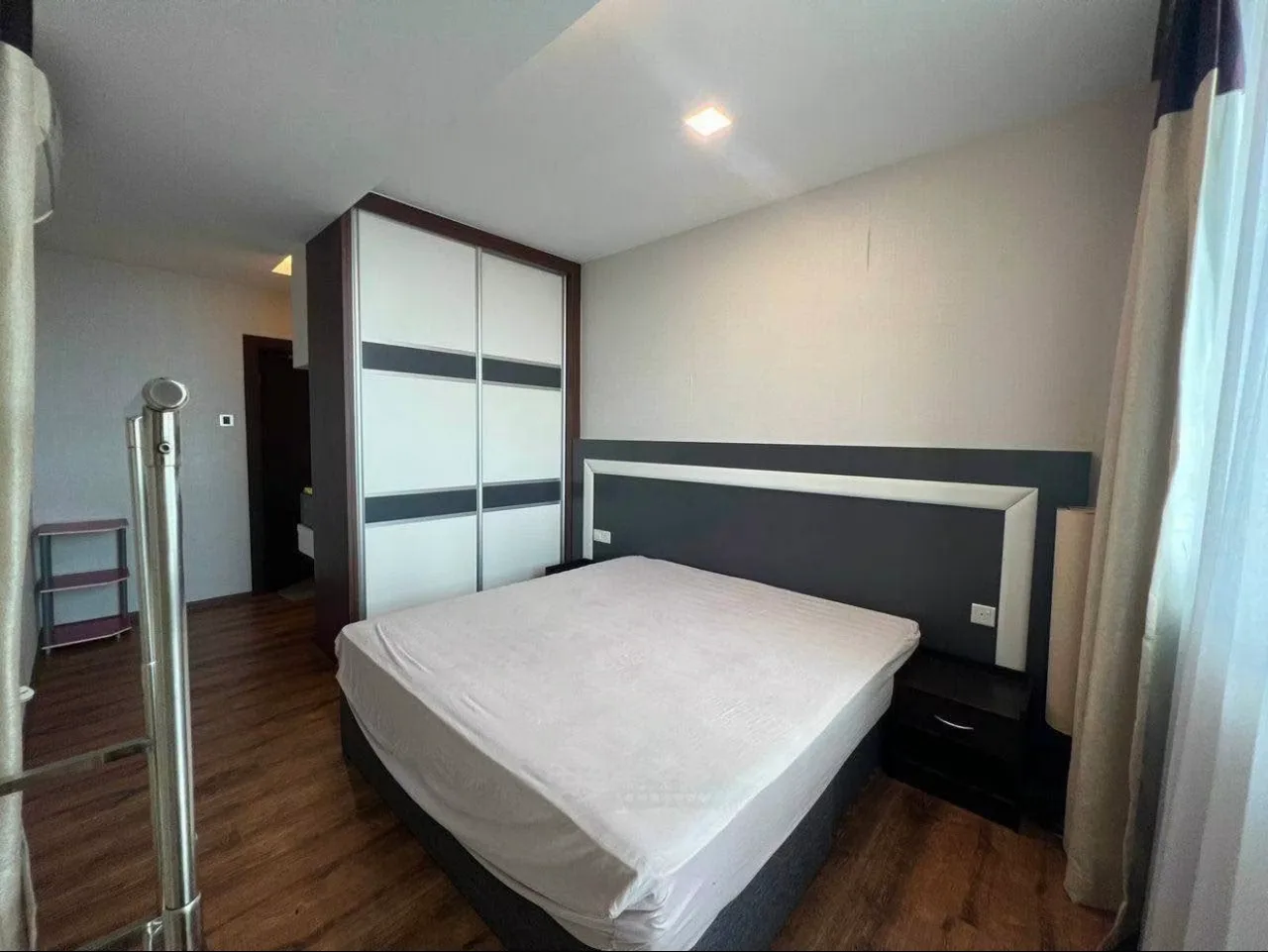 Airport View, 3 bedrooms, Level 11, Jazz 3