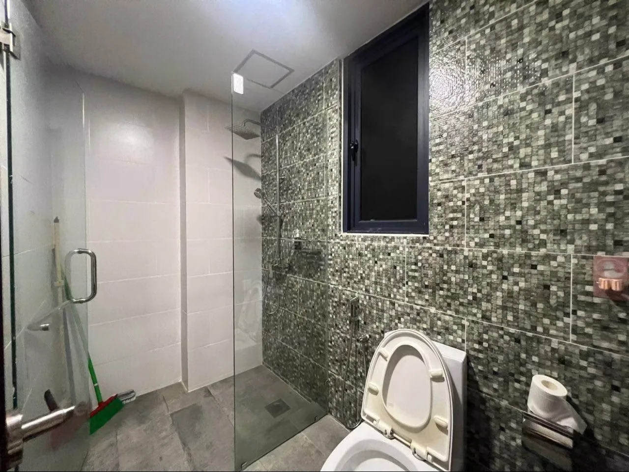 Airport View, 3 bedrooms, Level 11, Jazz 3