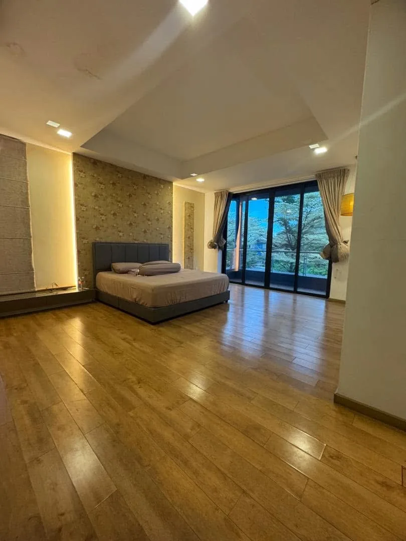 3 Storey Linked Bungalow, Imperiale Residence, opposite Vivacity