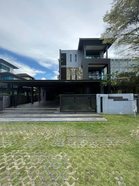 3 Storey Linked Bungalow, Imperiale Residence, opposite Vivacity