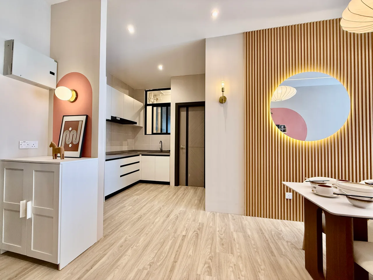 Brand NEW, Furnished + ID, 3 Room, The Rise Residence