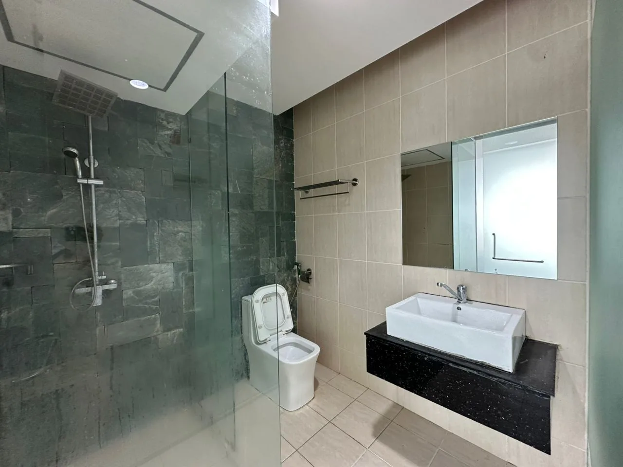 1 Bedroom TriBeCa (Block D)