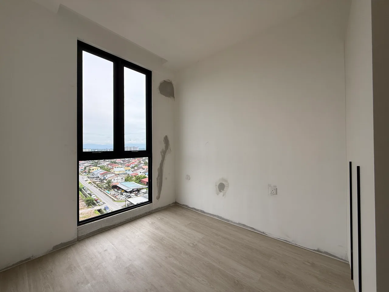 CORNER 3 bed 2 bath, Banquet Residence, 3rd mile