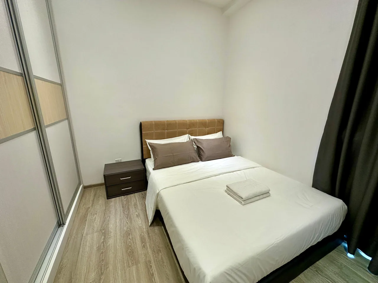 2Bed1Bath, Delofts Emporium, opposite Premier 101