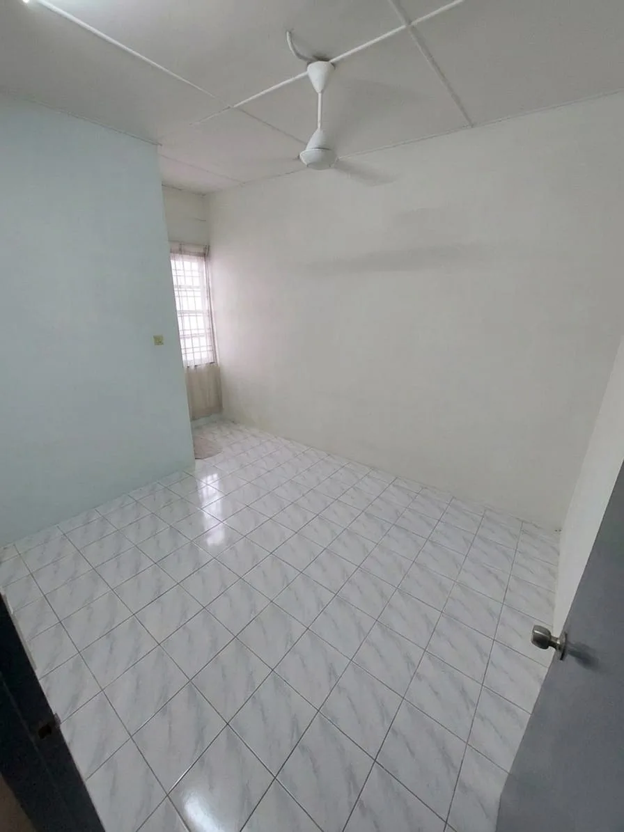 SINGLE STOREY INTERMEDIATE TERRACE HOUSE FOR SALE AT TAMAN JUTA RIA MATANG