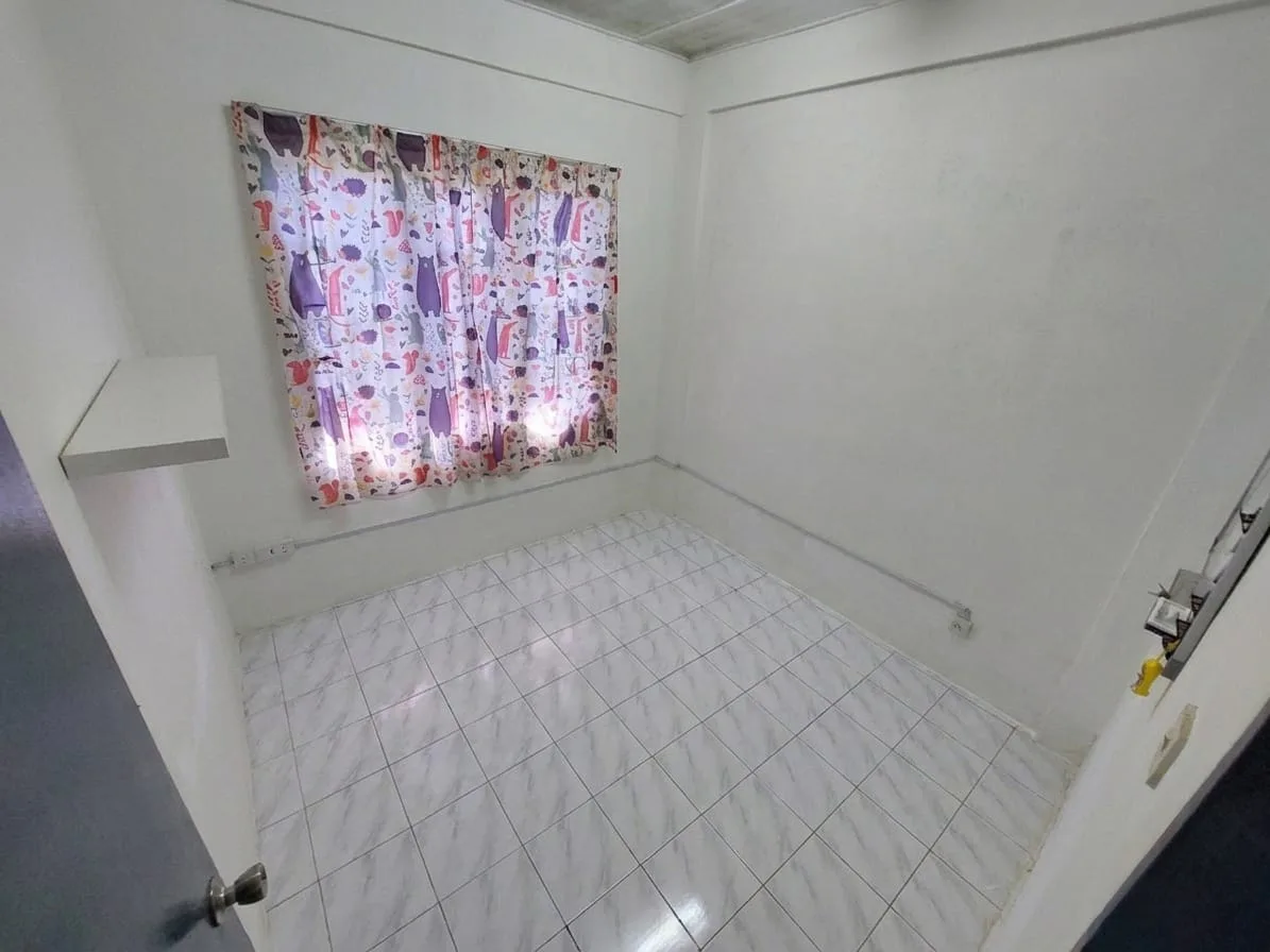 SINGLE STOREY INTERMEDIATE TERRACE HOUSE FOR SALE AT TAMAN JUTA RIA MATANG
