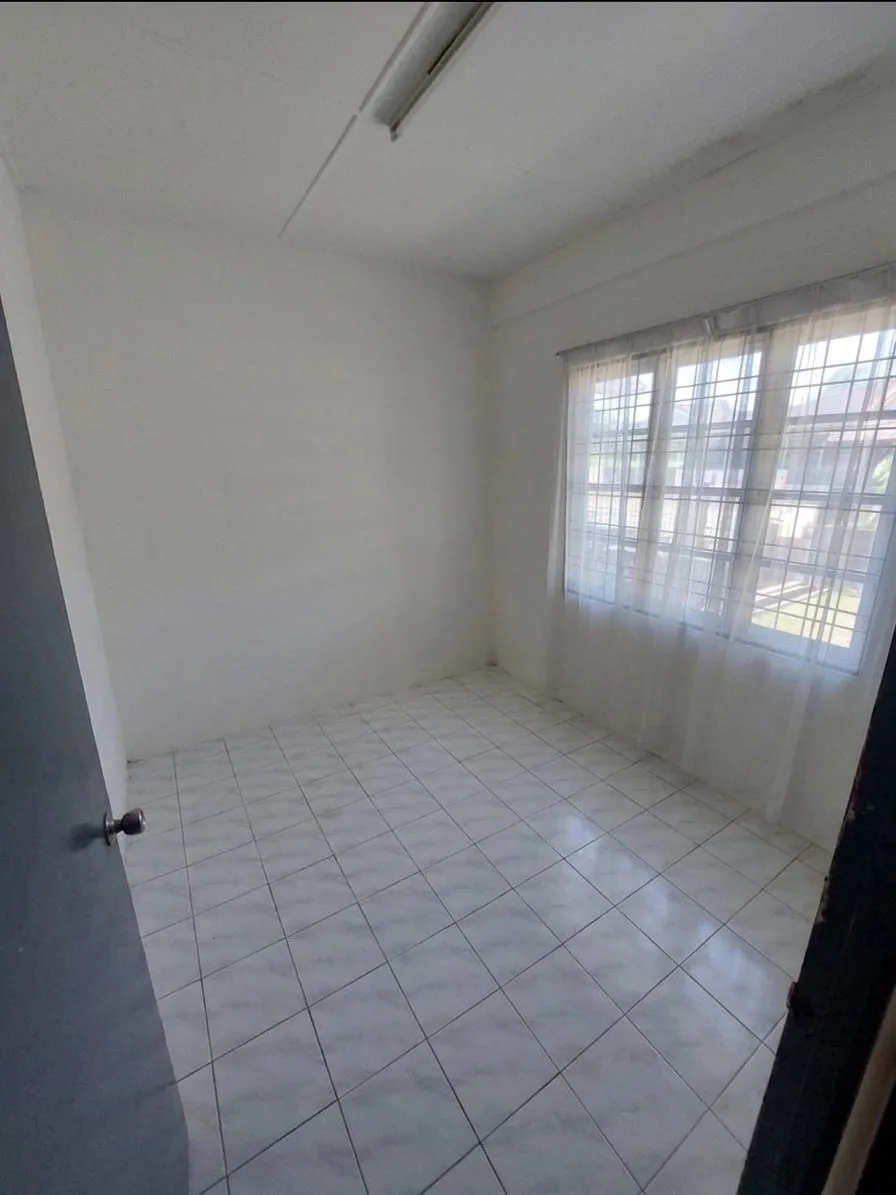 SINGLE STOREY INTERMEDIATE TERRACE HOUSE FOR SALE AT TAMAN JUTA RIA MATANG