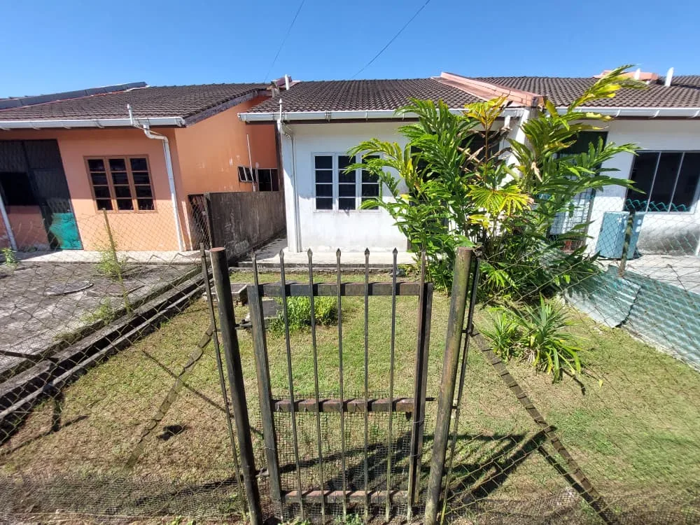 SINGLE STOREY INTERMEDIATE TERRACE HOUSE FOR SALE AT TAMAN JUTA RIA MATANG
