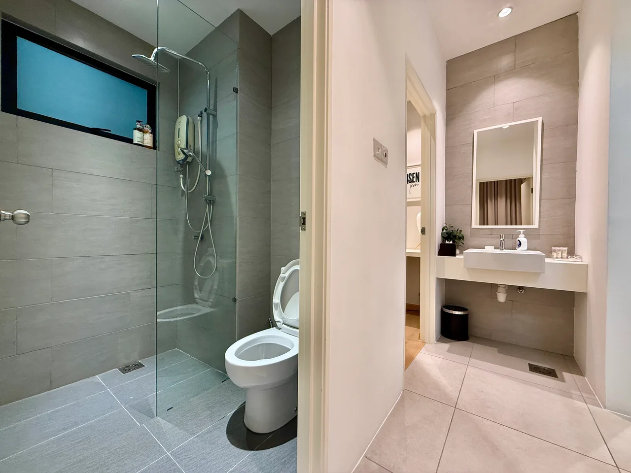 RARE Duplex unit at Delofts Tower 1, Emporium