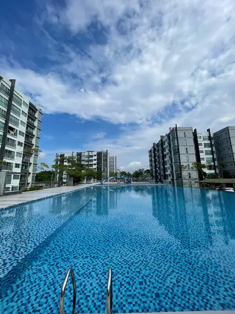 Fully Furnished Liberty Grove 4 Bedrooms Unit