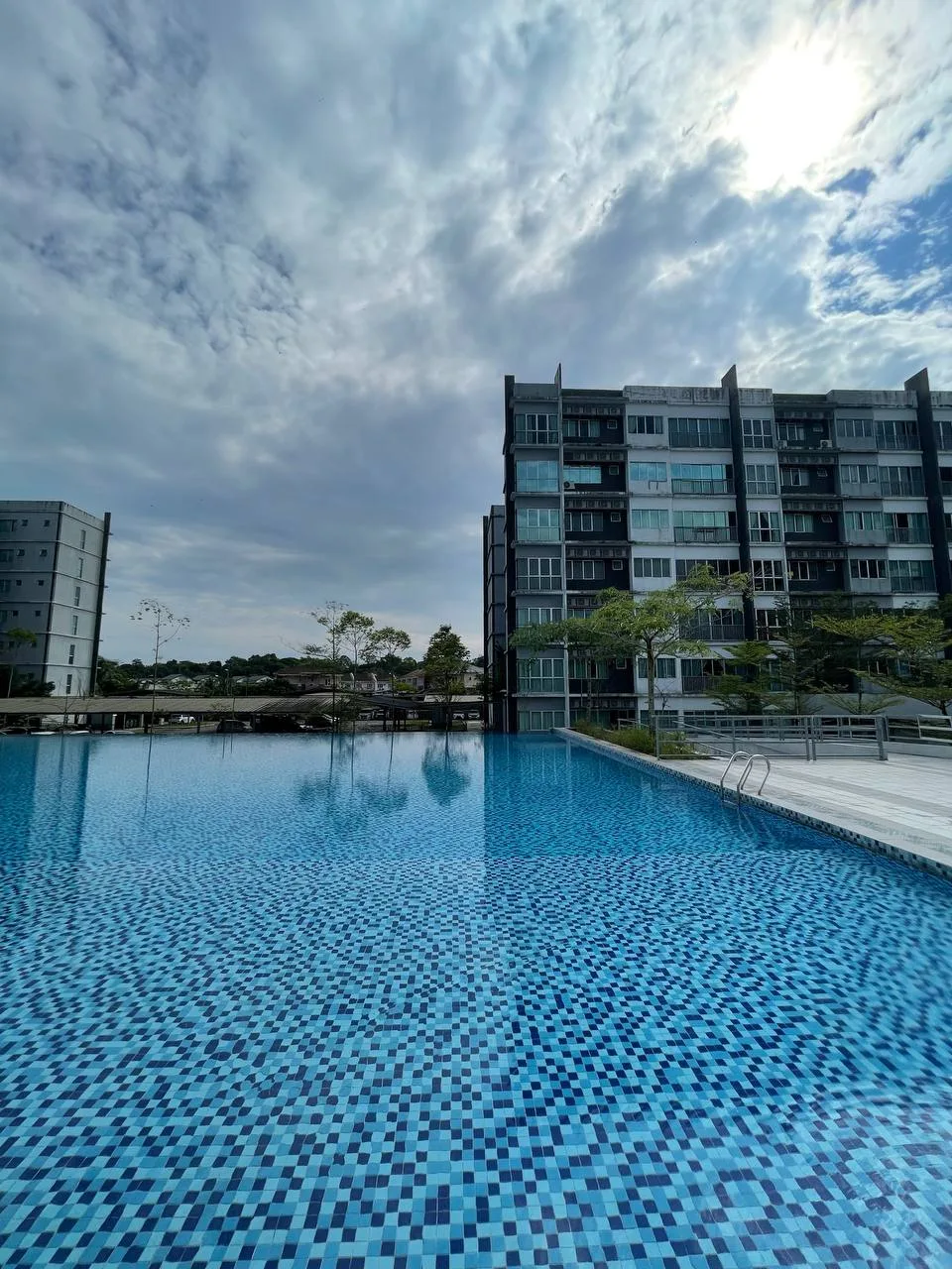 Fully Furnished Liberty Grove 4 Bedrooms Unit
