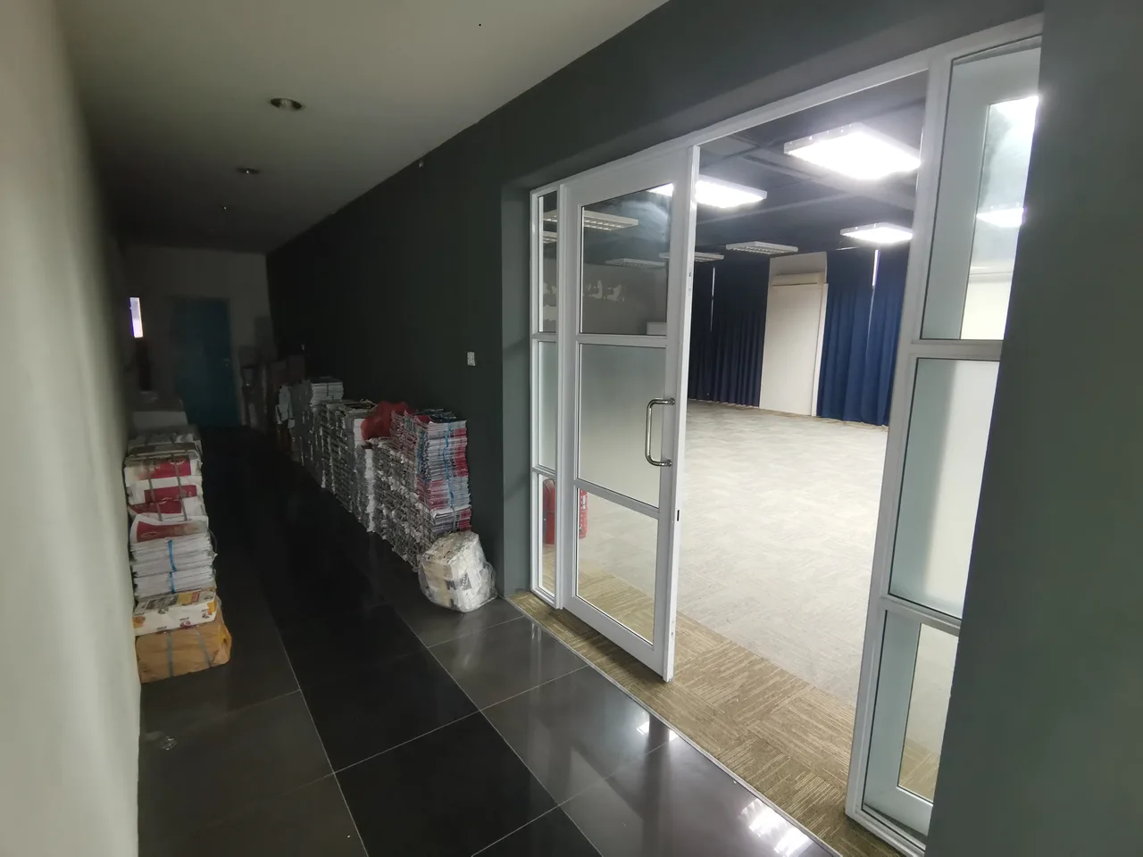 3 Adjoining Second Floor Office For Rent at Jalan Pending Kuching