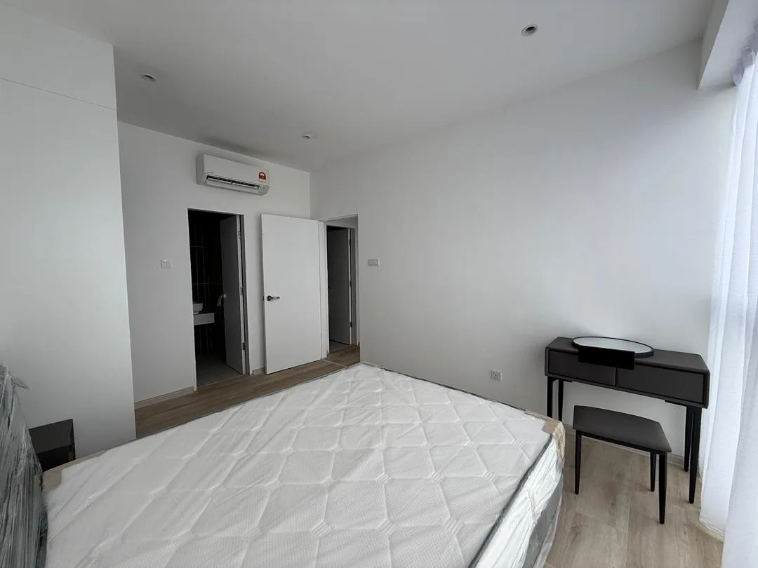 City View, Type 2BR+S, Lift Level 15, Tower MG