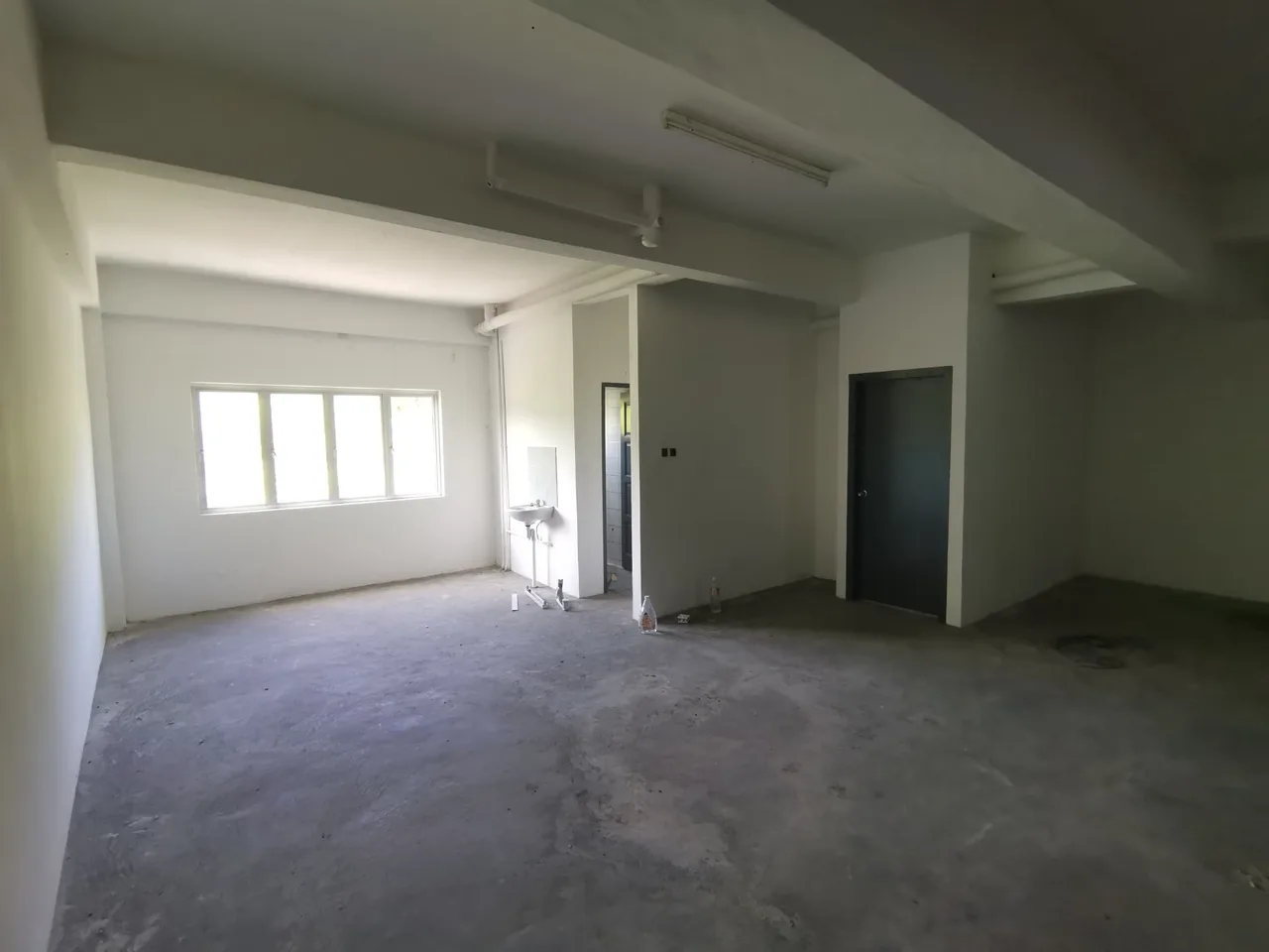 First Floor Shoplot For Rent at Jalan Pending Kuching Sarawak Malaysia