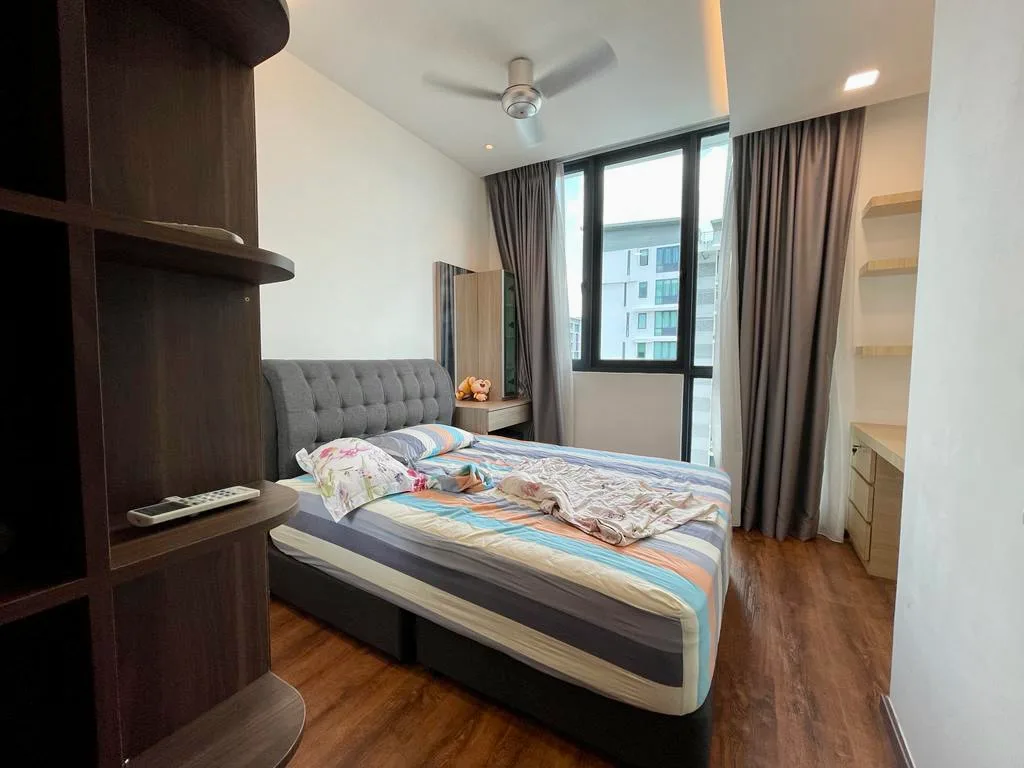 RARE, Corner City View, 3 Bedrooms at Jazz 1