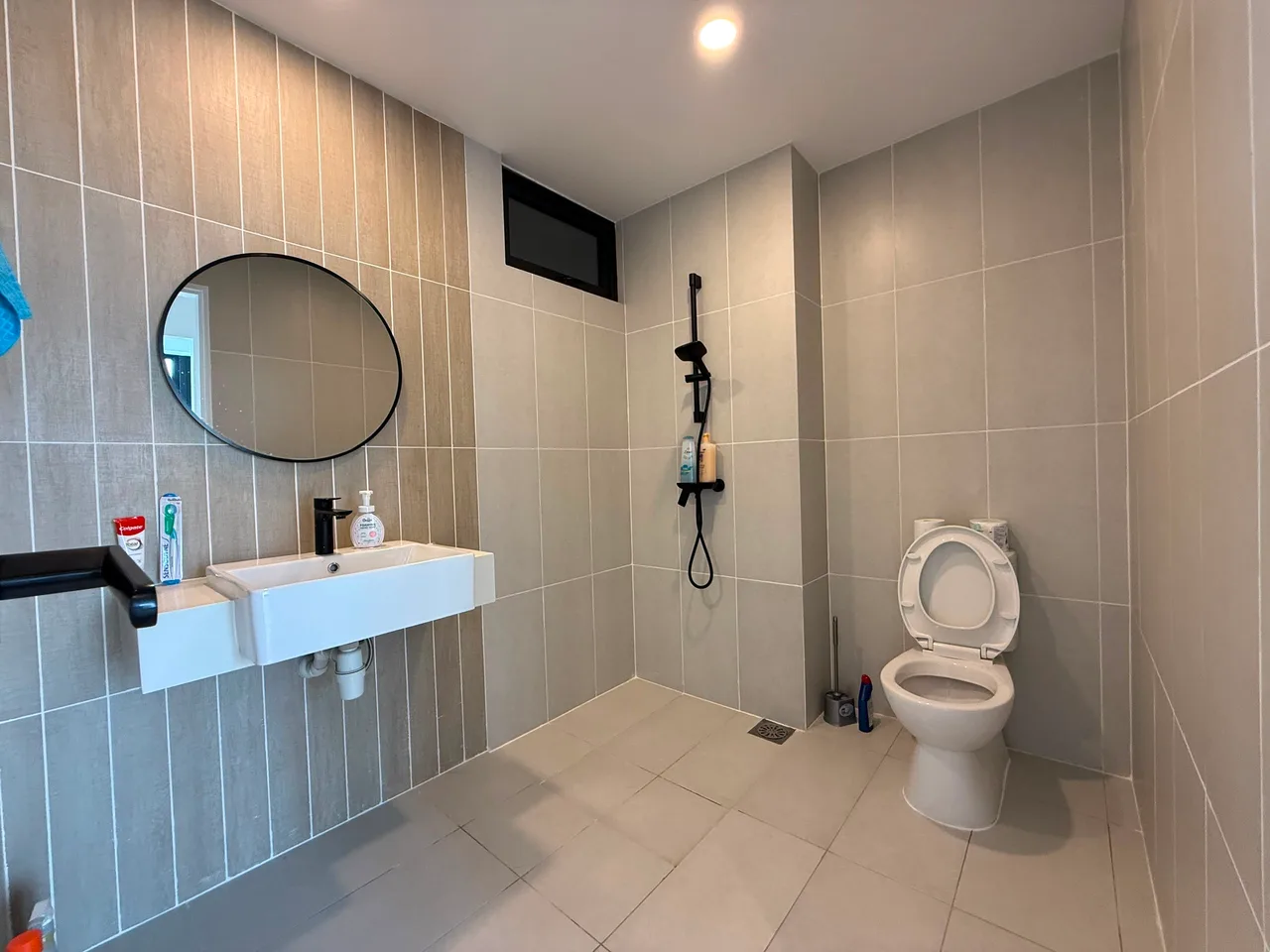 Corner 3 bed, Level 7, Tower 1 Milano 8