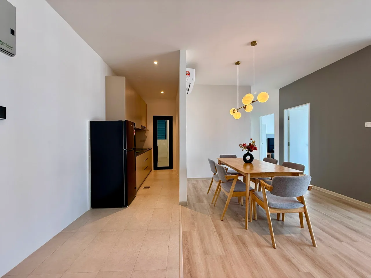 Corner 3 bed, Level 7, Tower 1 Milano 8