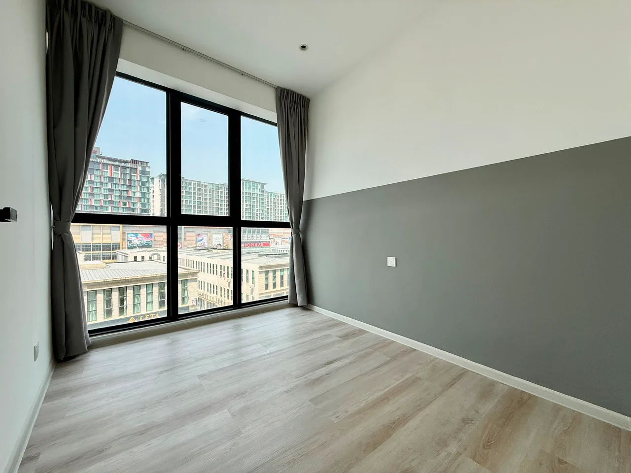 Corner 3 bed, Level 7, Tower 1 Milano 8