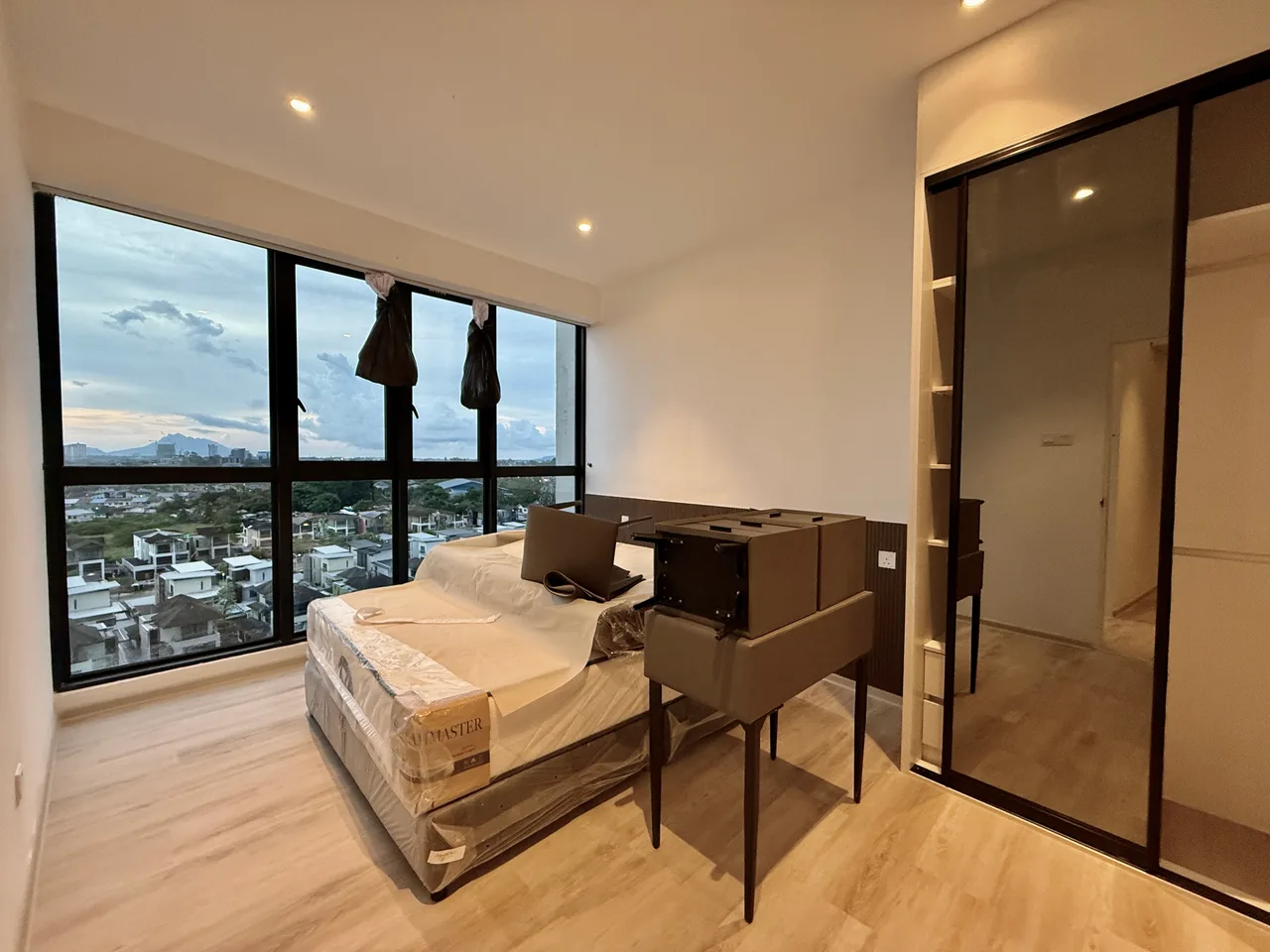 City View, Type 2BR+S, Lift Level 11, Tower MG