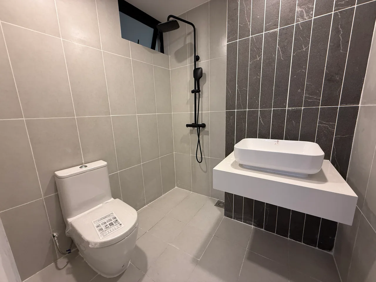 City View, Type 2BR+S, Lift Level 11, Tower MG