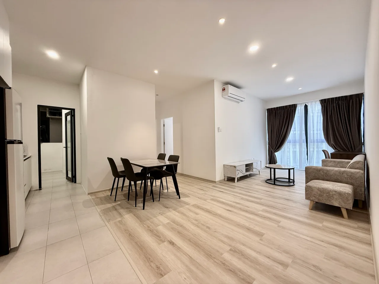 Brand new, 2 Bed, Level 12 Tower 2, Facing Garden
