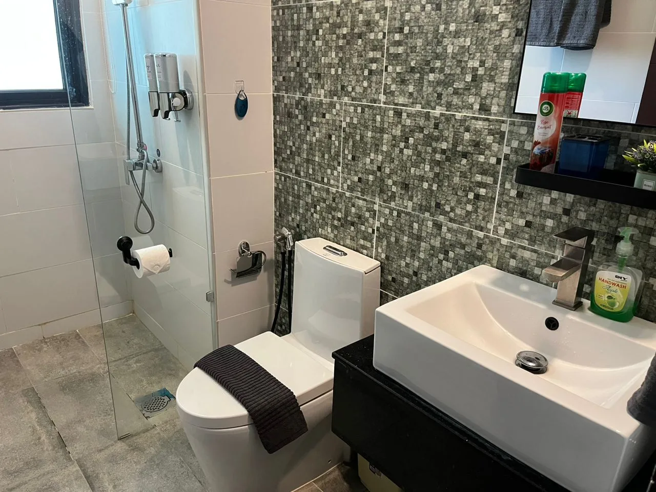 Airport View, 2BR, Jazz 3