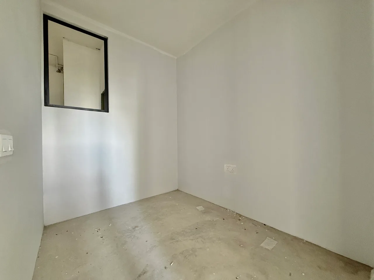 Airport and Pool View, 3 Rooms, The Rise Residence