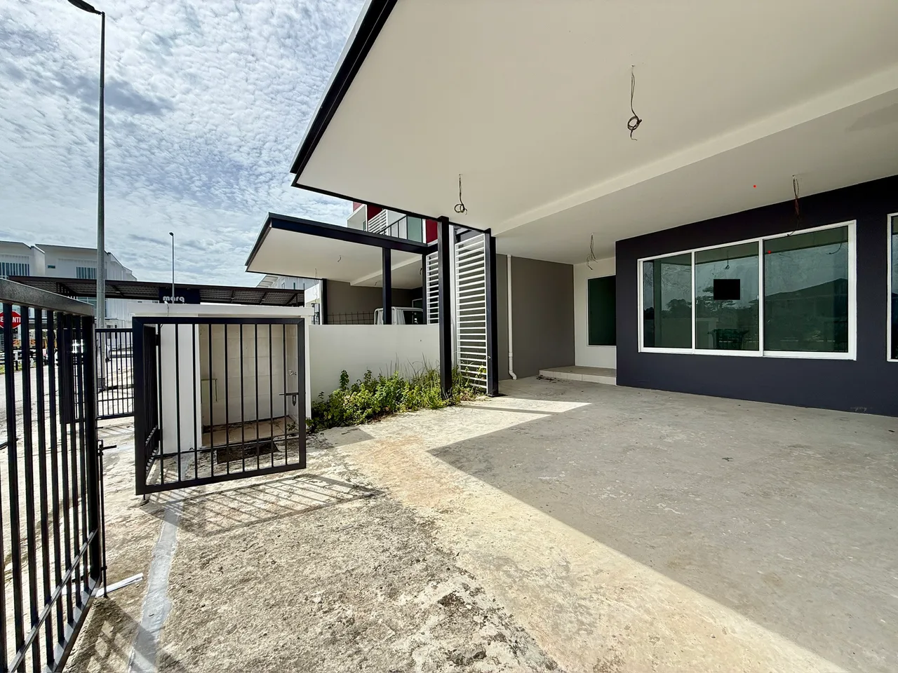 Brand New, Double Storey Terrace Intermediate, Batu Kawa