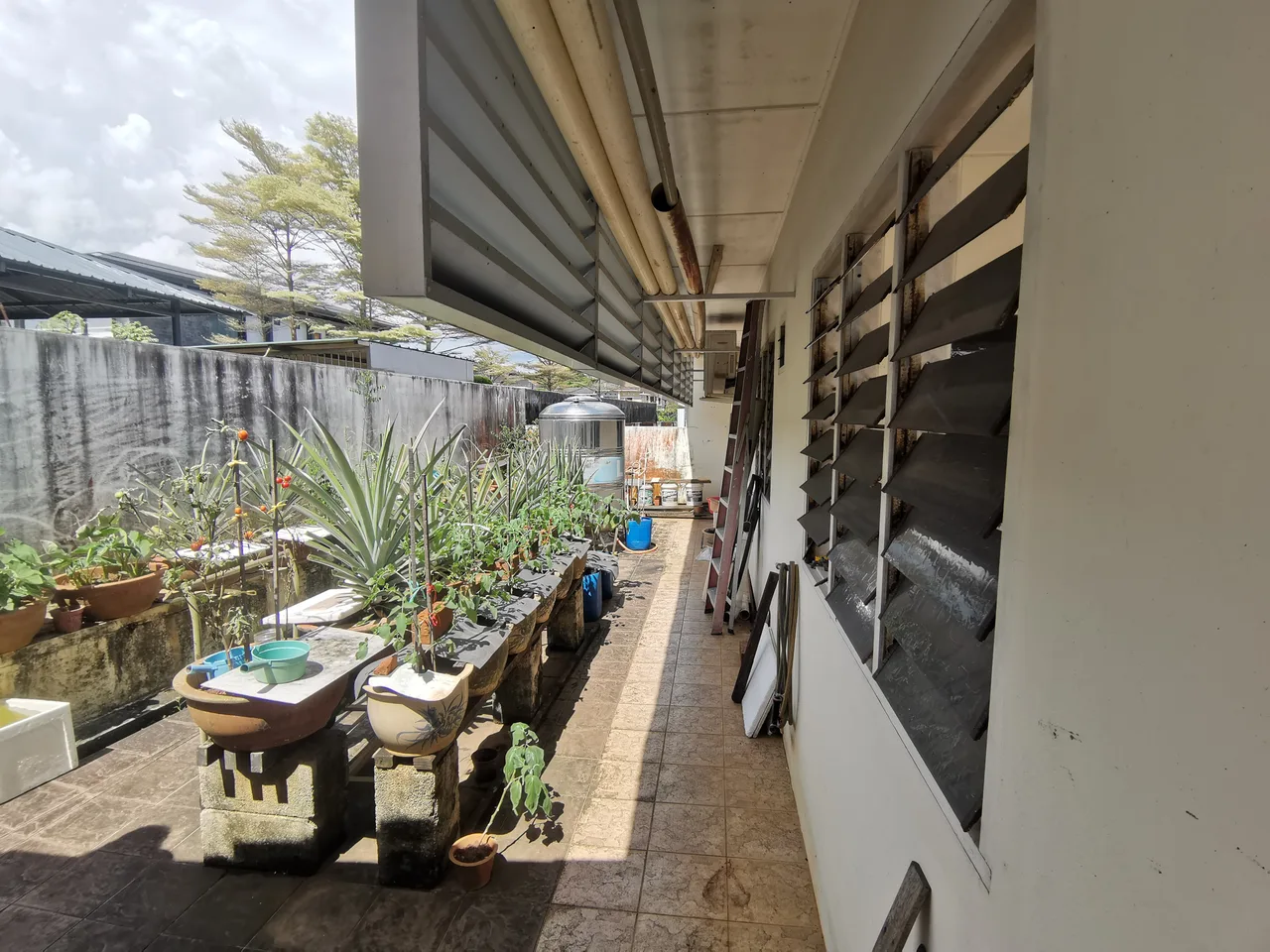 Corner Double Storey Semi Detached House For Sale at Jalan Kempas Kuching