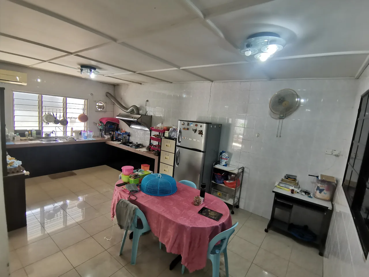 Corner Double Storey Semi Detached House For Sale at Jalan Kempas Kuching