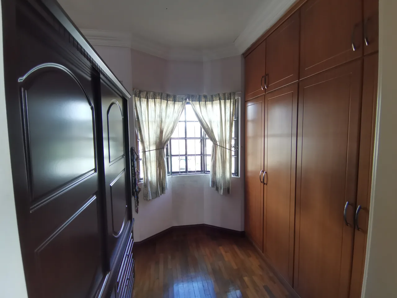 Corner Double Storey Semi Detached House For Sale at Jalan Kempas Kuching