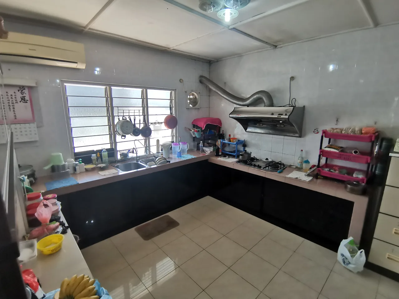 Corner Double Storey Semi Detached House For Sale at Jalan Kempas Kuching