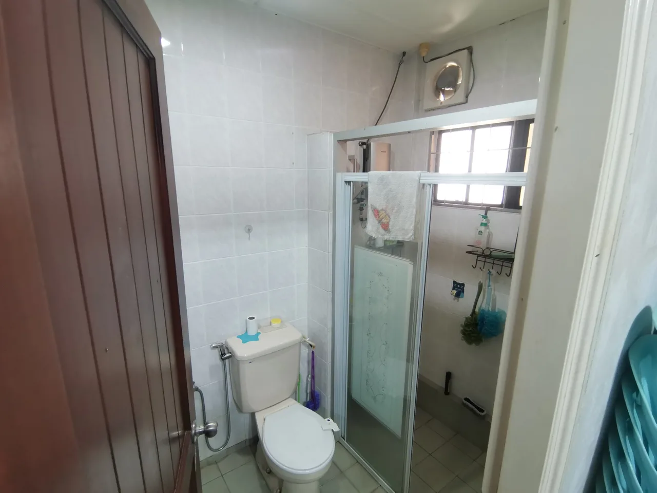 Corner Double Storey Semi Detached House For Sale at Jalan Kempas Kuching