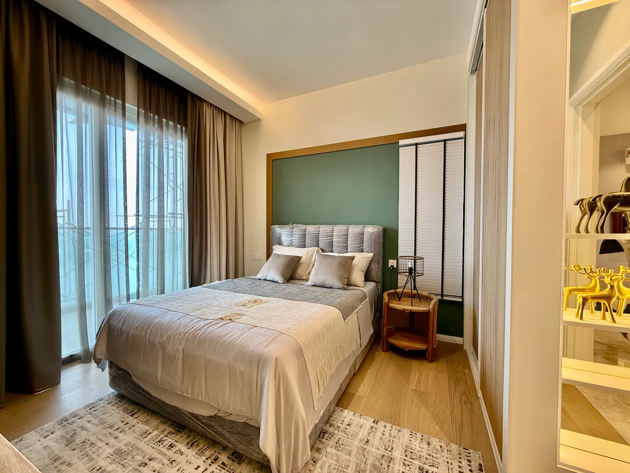 River View, TRUE Luxury 999 Leasehold Apartment, 7 Reflection