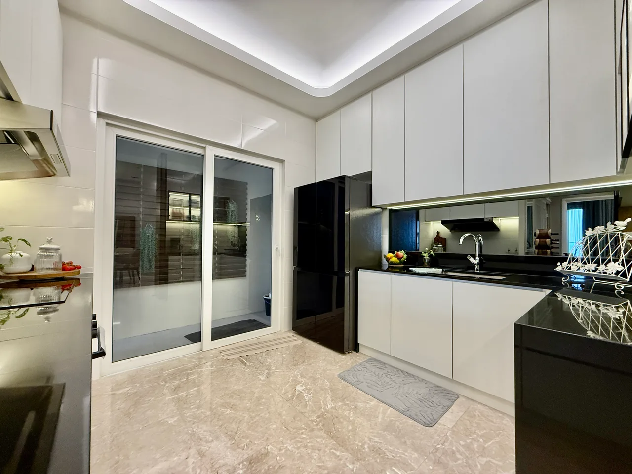 River View, TRUE Luxury 999 Leasehold Apartment, 7 Reflection