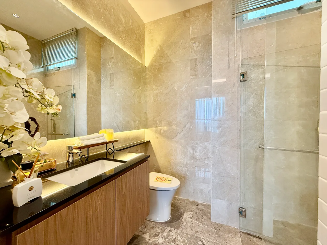 River View, TRUE Luxury 999 Leasehold Apartment, 7 Reflection