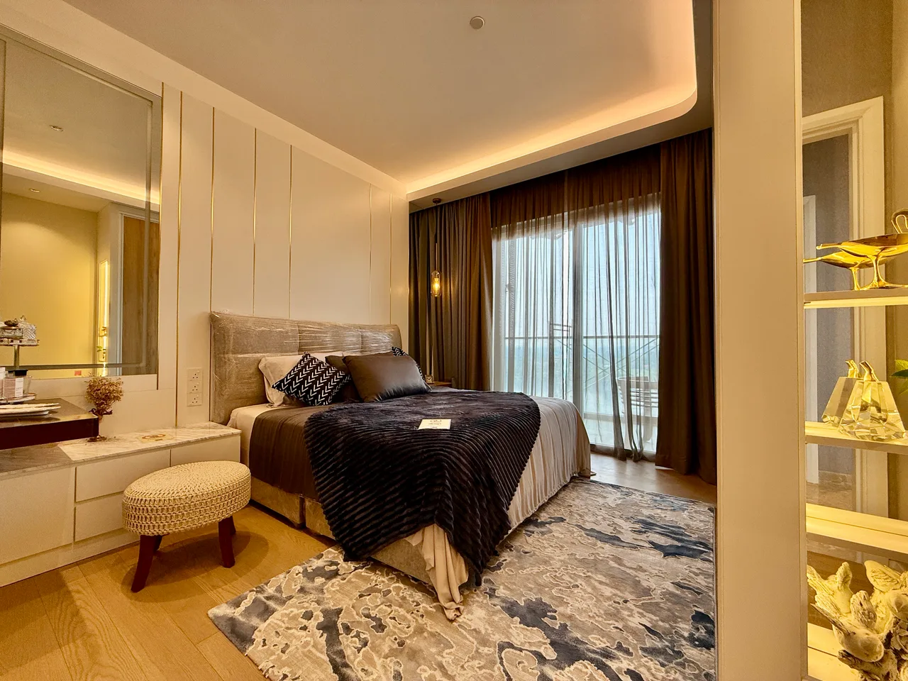 River View, TRUE Luxury 999 Leasehold Apartment, 7 Reflection