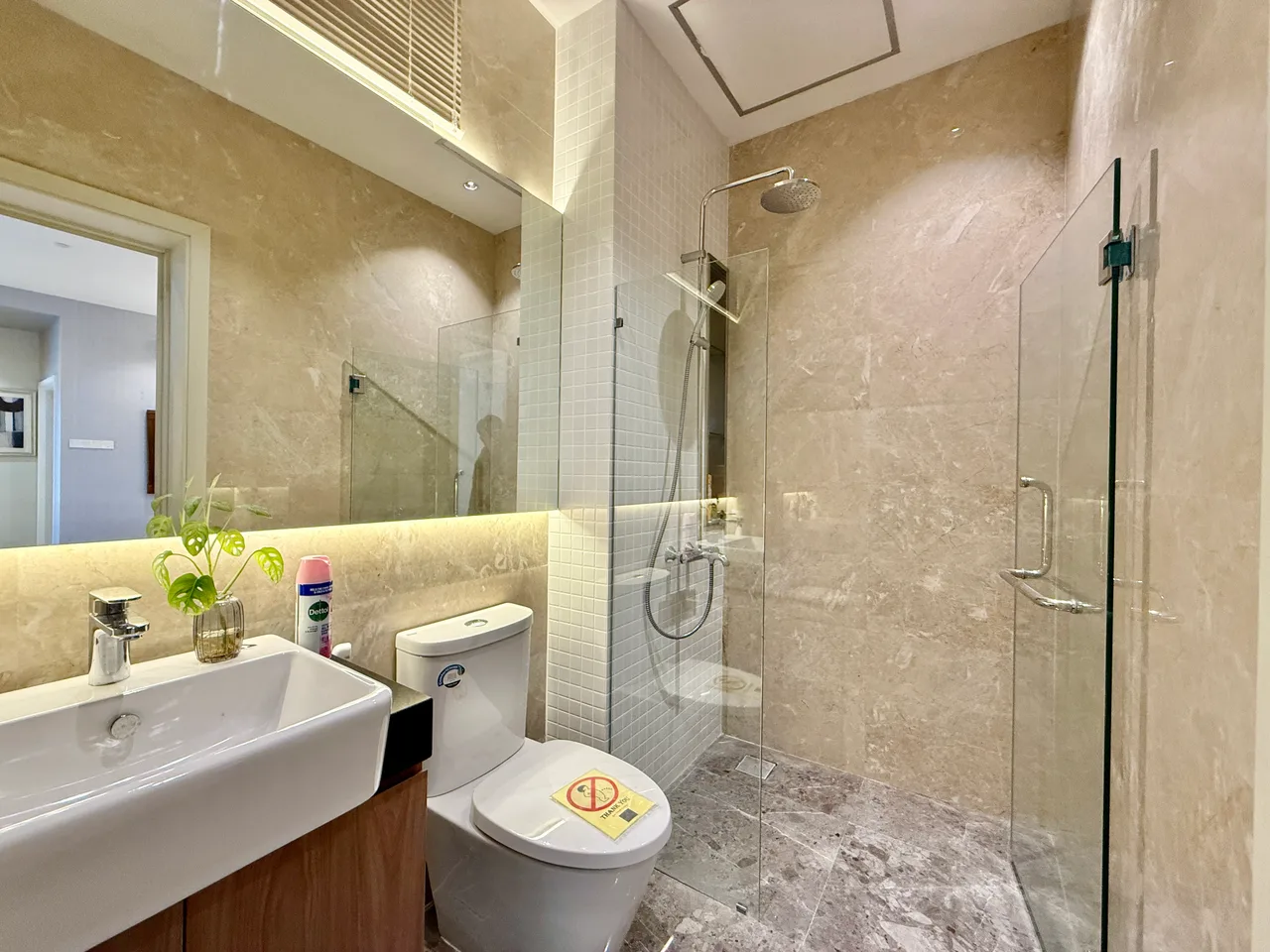 River View, TRUE Luxury 999 Leasehold Apartment, 7 Reflection