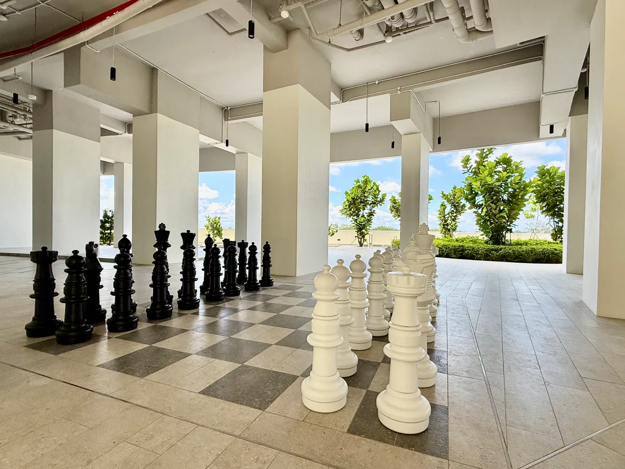 Brand new, 2 Bed, Level 12 Tower 2, Facing Garden